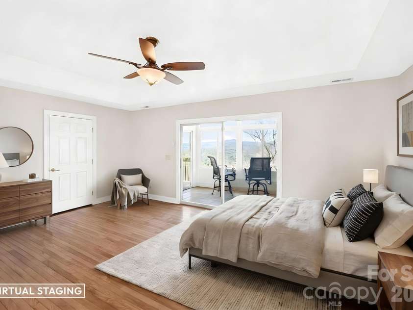 86 Distant View Drive, Asheville, NC 28803.  MLS# CAR4367971, YatesRealty ID 10131. Primary Bedroom on the main level