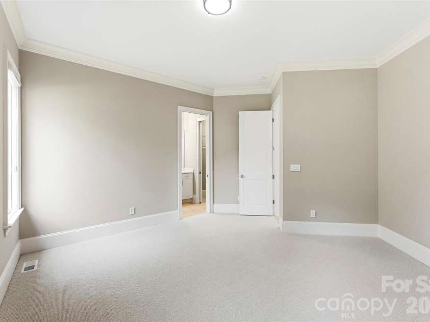 143 Brawley Harbor Place, Mooresville, NC 28117.  MLS# CAR4363334, YatesRealty ID 10133. 