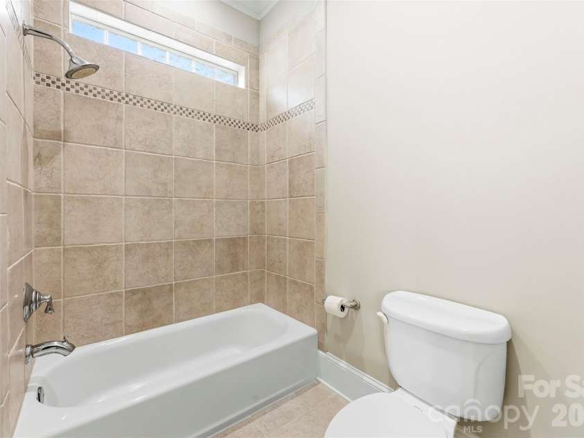 143 Brawley Harbor Place, Mooresville, NC 28117.  MLS# CAR4363334, YatesRealty ID 10133. 