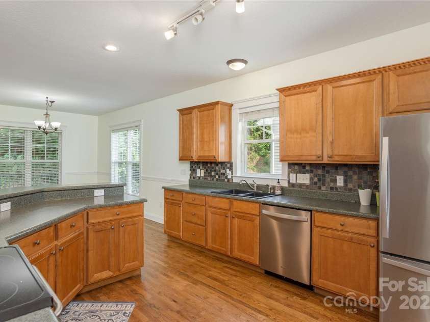168 Carolina Bluebird Loop, Arden, NC 28704.  MLS# CAR4243265, YatesRealty ID 10134. 