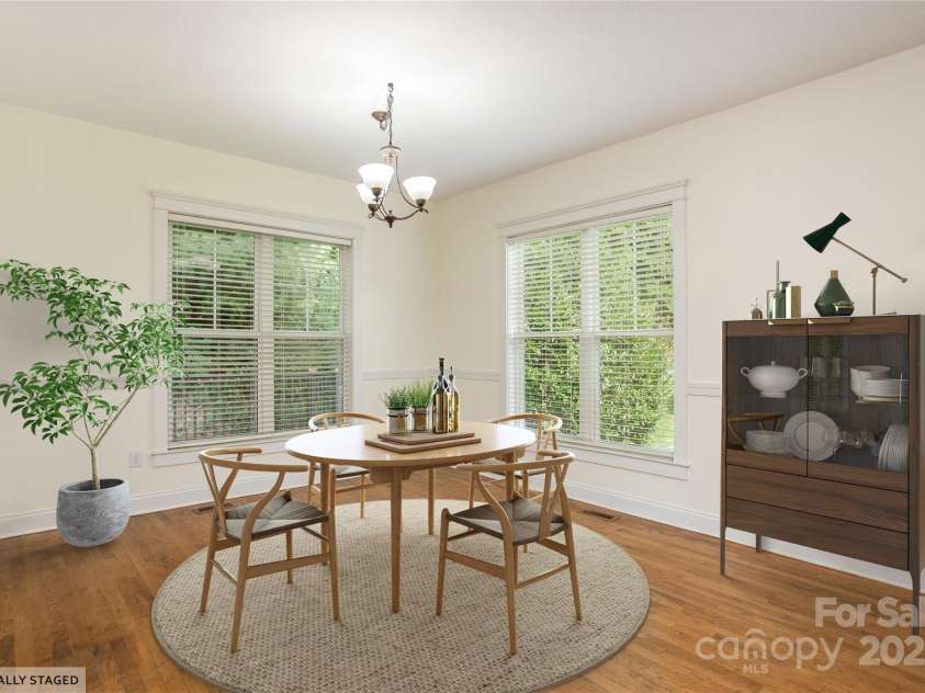 168 Carolina Bluebird Loop, Arden, NC 28704.  MLS# CAR4243265, YatesRealty ID 10134. Breakfast Area