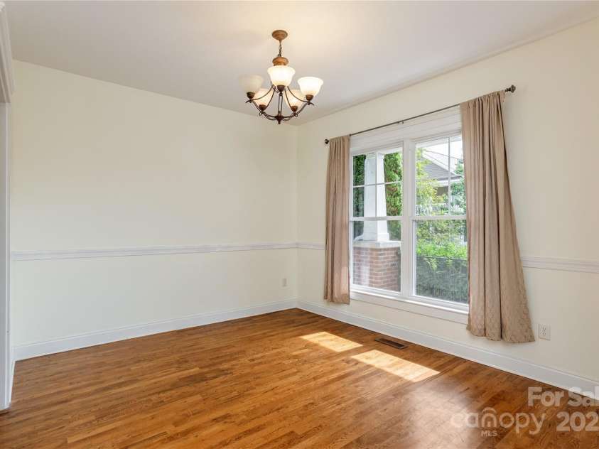 168 Carolina Bluebird Loop, Arden, NC 28704.  MLS# CAR4243265, YatesRealty ID 10134. Dining Room