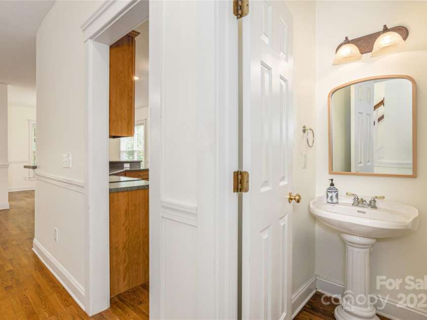 168 Carolina Bluebird Loop, Arden, NC 28704.  MLS# CAR4243265, YatesRealty ID 10134. Powder Room on Main