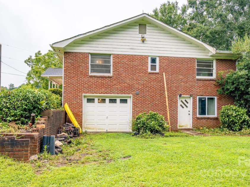 215 Big Buck Road, Richfield, NC 28137.  MLS# CAR4292677, YatesRealty ID 10134. 