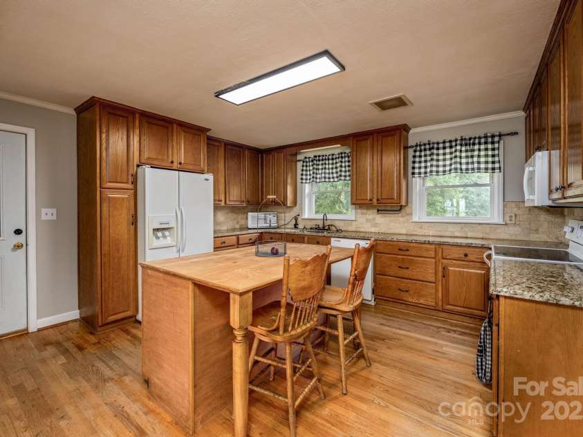 215 Big Buck Road, Richfield, NC 28137.  MLS# CAR4292677, YatesRealty ID 10134. 