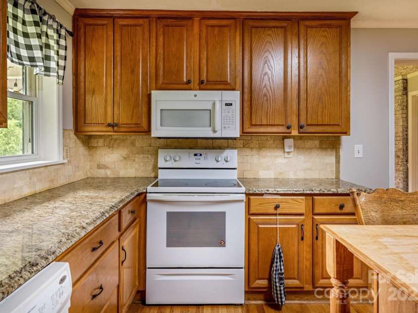 215 Big Buck Road, Richfield, NC 28137.  MLS# CAR4292677, YatesRealty ID 10134. 