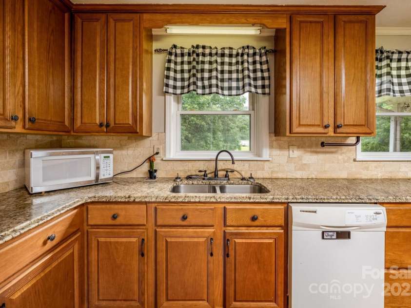 215 Big Buck Road, Richfield, NC 28137.  MLS# CAR4292677, YatesRealty ID 10134. 