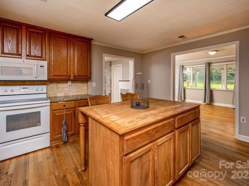 215 Big Buck Road, Richfield, NC 28137.  MLS# CAR4292677, YatesRealty ID 10134. 