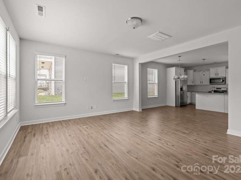 2821 Shamrock Drive, Charlotte, NC 28205.  MLS# CAR4246891, YatesRealty ID 10135. 