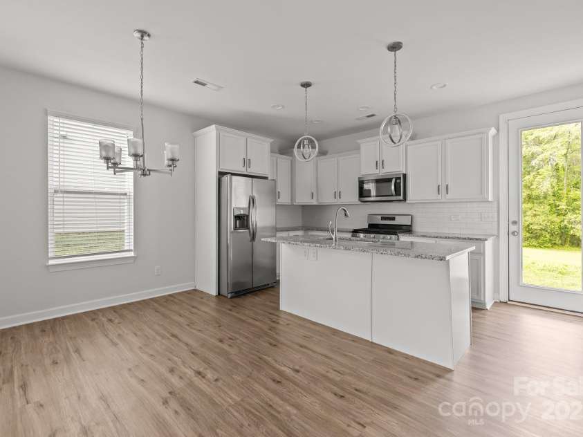 2821 Shamrock Drive, Charlotte, NC 28205.  MLS# CAR4246891, YatesRealty ID 10135. 