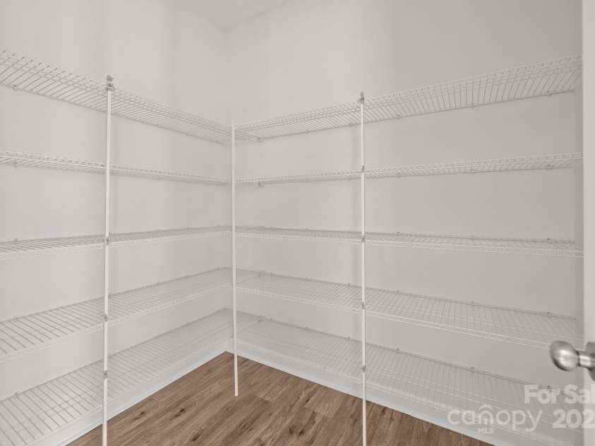 2821 Shamrock Drive, Charlotte, NC 28205.  MLS# CAR4246891, YatesRealty ID 10135. 