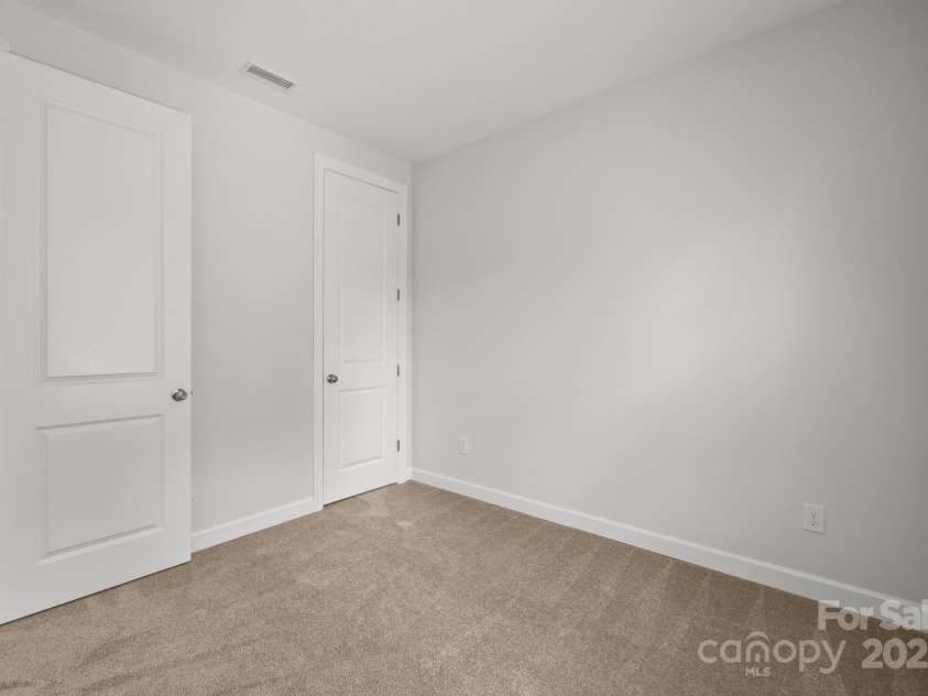 2821 Shamrock Drive, Charlotte, NC 28205.  MLS# CAR4246891, YatesRealty ID 10135. 