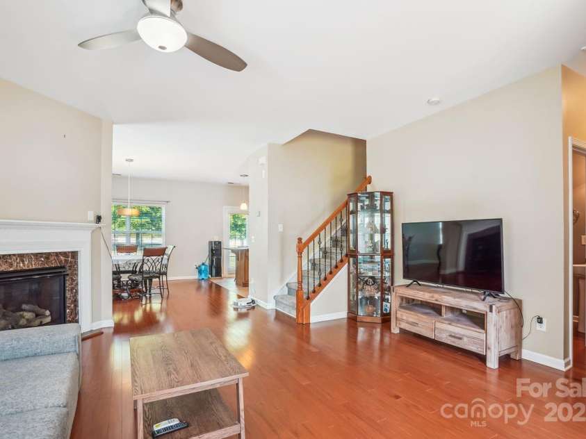 12027 Stratfield Place Circle, Pineville, NC 28134.  MLS# CAR4246759, YatesRealty ID 10136. 