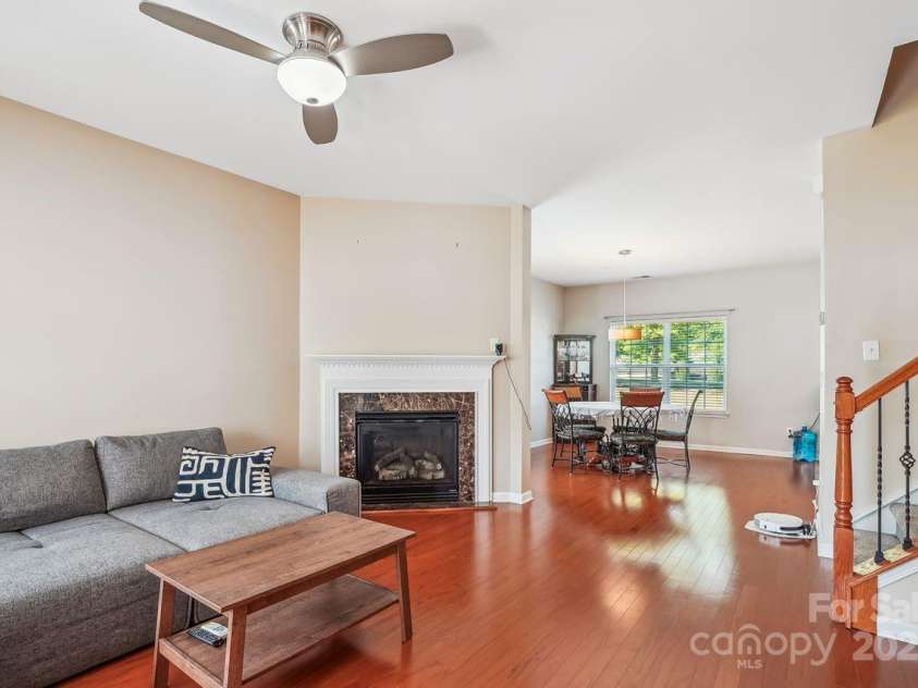 12027 Stratfield Place Circle, Pineville, NC 28134.  MLS# CAR4246759, YatesRealty ID 10136. 