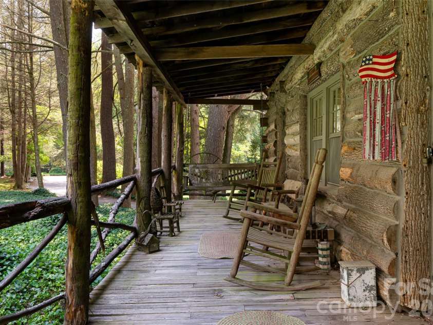 2531 Little River Road, Hendersonville, NC 28739.  MLS# CAR4366582, YatesRealty ID 10136. 
