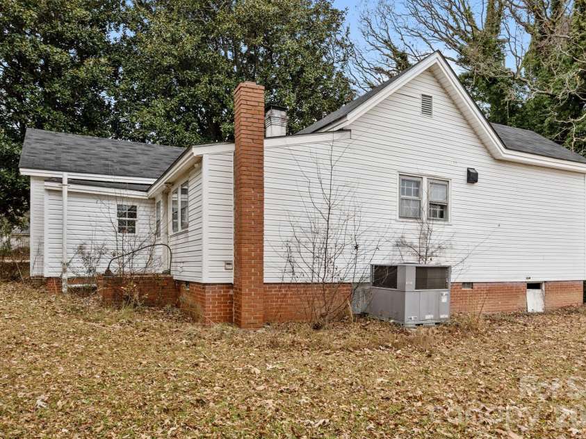 2821 Old Fairground Road, Angier, NC 27501.  MLS# CAR4368002, YatesRealty ID 10137. 