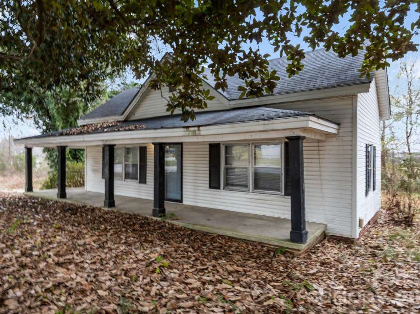 2821 Old Fairground Road, Angier, NC 27501.  MLS# CAR4368002, YatesRealty ID 10137. 