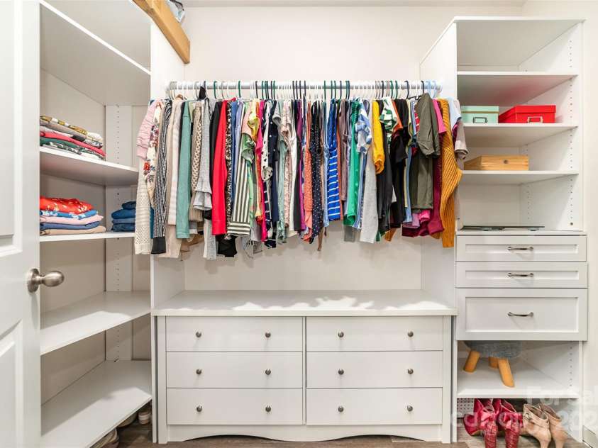 2886 Sherrills Stream Drive, Sherrills Ford, NC 28673.  MLS# CAR4251608, YatesRealty ID 10138. Primary Closet