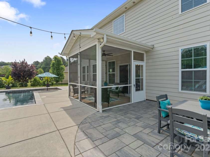 7405 Albemarle Drive, Denver, NC 28037.  MLS# CAR4252375, YatesRealty ID 10139. 