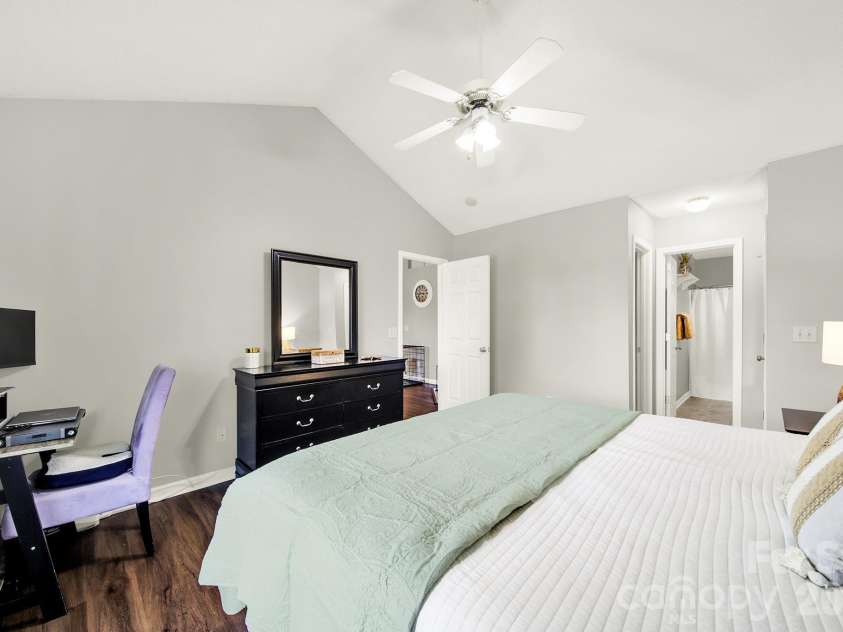 1828 Bloomsbury Drive, Rock Hill, SC 29730.  MLS# CAR4367148, YatesRealty ID 10140. 
