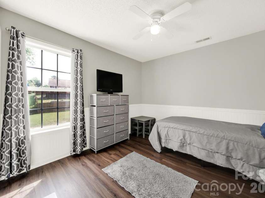 1828 Bloomsbury Drive, Rock Hill, SC 29730.  MLS# CAR4367148, YatesRealty ID 10140. 