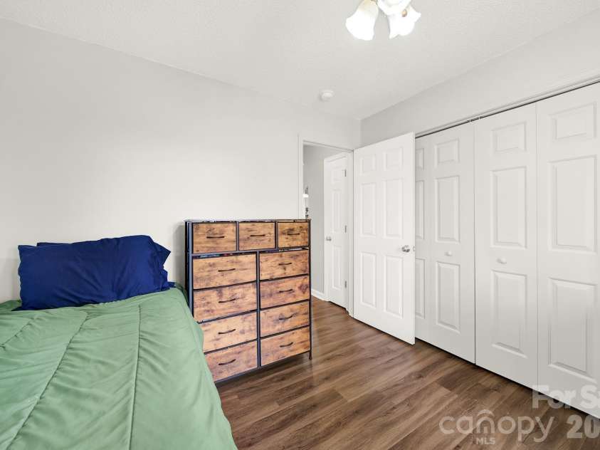 1828 Bloomsbury Drive, Rock Hill, SC 29730.  MLS# CAR4367148, YatesRealty ID 10140. 