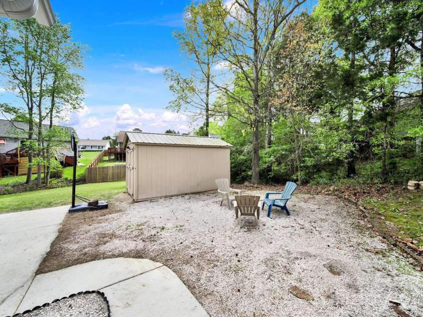 1828 Bloomsbury Drive, Rock Hill, SC 29730.  MLS# CAR4367148, YatesRealty ID 10140. 