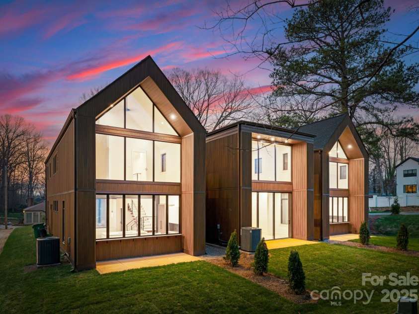 5500 Carmel Road, Charlotte, NC 28226.  MLS# CAR4234216, YatesRealty ID 10140. 