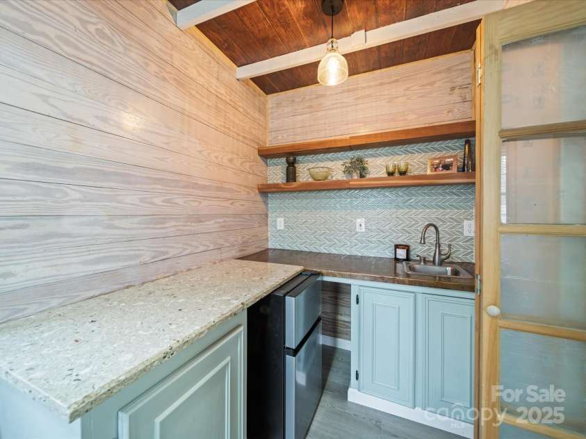 404 Plaza Drive, Harrisburg, NC 28075.  MLS# CAR4232649, YatesRealty ID 10142. Tiny House Interior