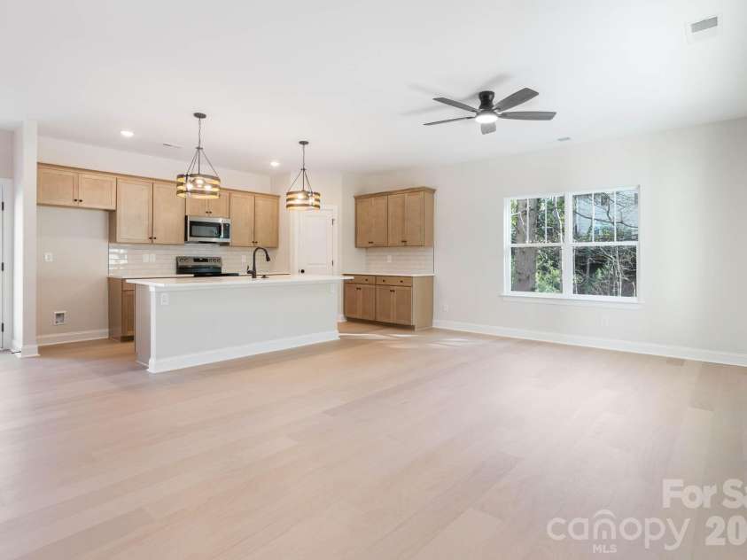 644 Deerfield Drive, Mount Holly, NC 28120.  MLS# CAR4357506, YatesRealty ID 10142. 