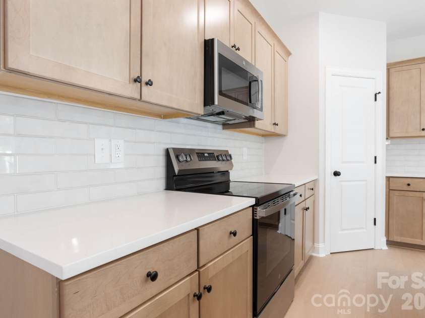 644 Deerfield Drive, Mount Holly, NC 28120.  MLS# CAR4357506, YatesRealty ID 10142. 