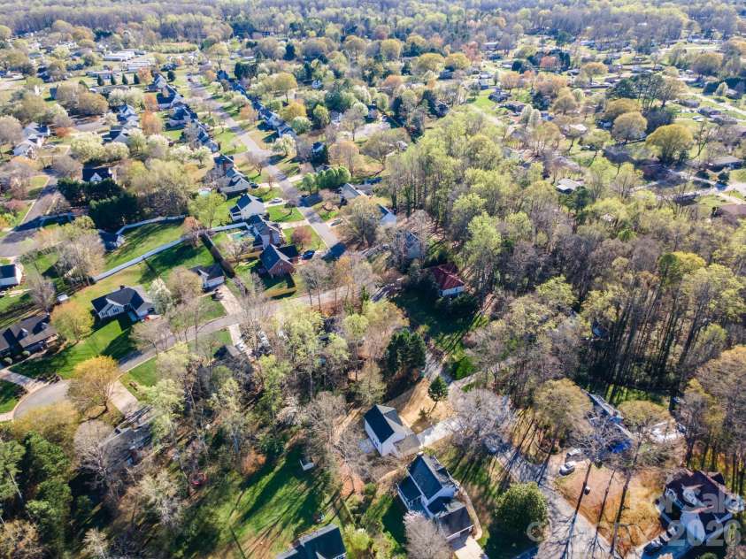 644 Deerfield Drive, Mount Holly, NC 28120.  MLS# CAR4357506, YatesRealty ID 10142. 