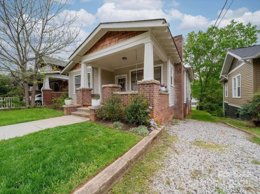 705 Fulton Street, Salisbury, NC 28144.  MLS# CAR4248091, YatesRealty ID 10143. Gravel Drive