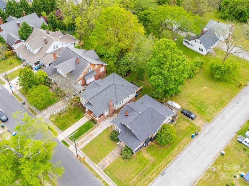 705 Fulton Street, Salisbury, NC 28144.  MLS# CAR4248091, YatesRealty ID 10143. Neighborhood with common alley