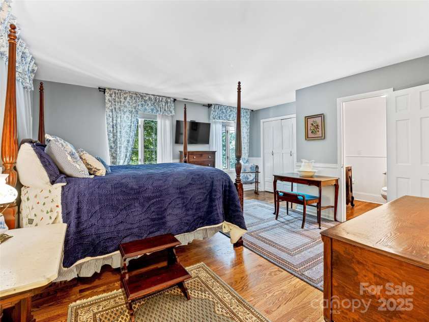 163 Northern Lights Lane, Hendersonville, NC 28739.  MLS# CAR4159813, YatesRealty ID 10144. 