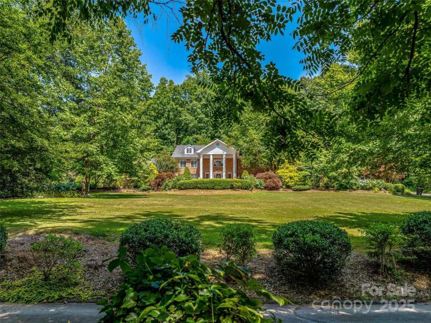 163 Northern Lights Lane, Hendersonville, NC 28739.  MLS# CAR4159813, YatesRealty ID 10144. 