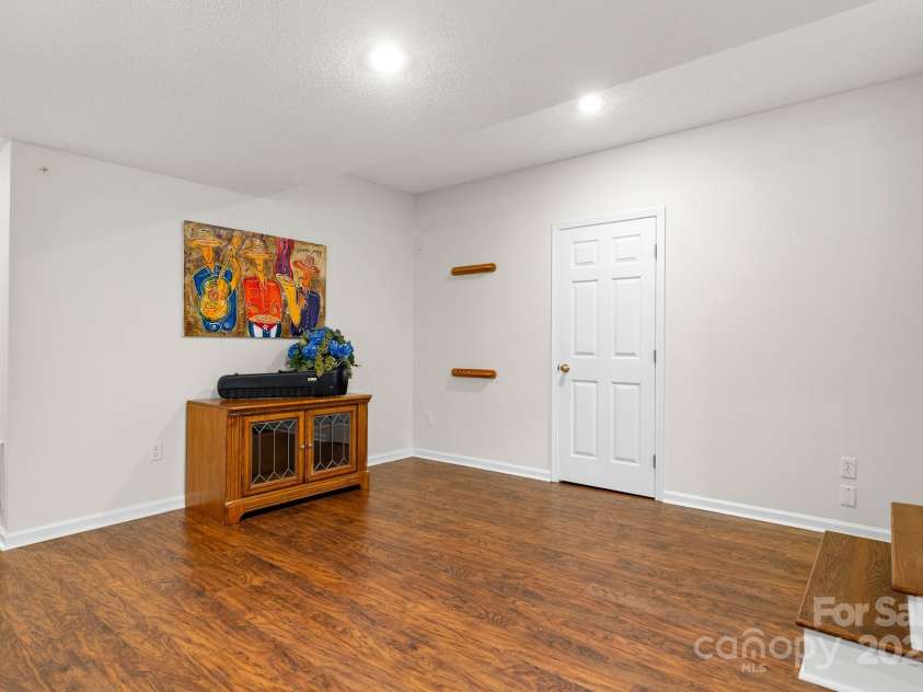 701 Salisbury Road, Hendersonville, NC 28792.  MLS# CAR4279569, YatesRealty ID 10145. 