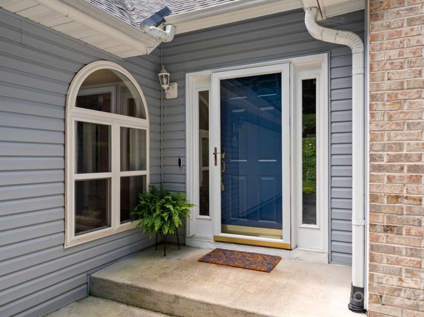 701 Salisbury Road, Hendersonville, NC 28792.  MLS# CAR4279569, YatesRealty ID 10145. 