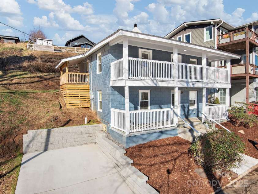 69 Jefferson Drive, Asheville, NC 28801.  MLS# CAR4207499, YatesRealty ID 10147. 