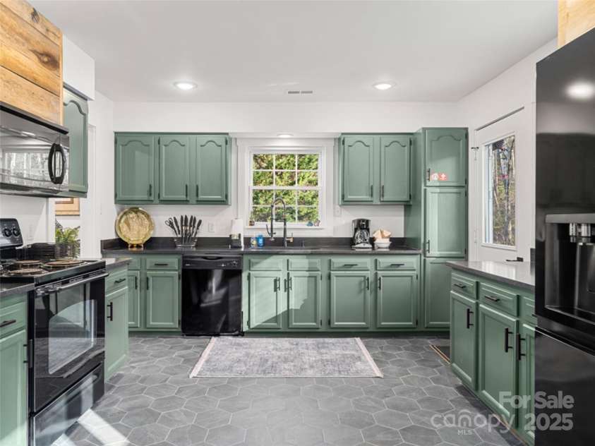 235 Royal Pines Drive, Arden, NC 28704.  MLS# CAR4243316, YatesRealty ID 10148. 