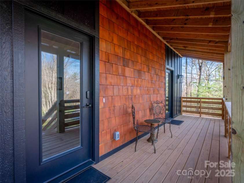 235 Royal Pines Drive, Arden, NC 28704.  MLS# CAR4243316, YatesRealty ID 10148. 