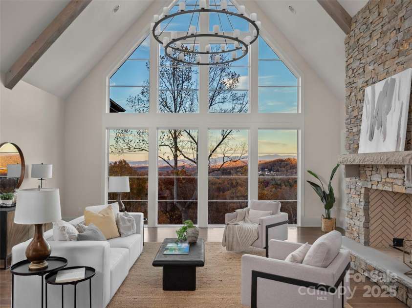 222 Secluded Hills Lane, Arden, NC 28704.  MLS# CAR4319899, YatesRealty ID 1015. 