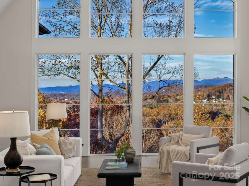 222 Secluded Hills Lane, Arden, NC 28704.  MLS# CAR4319899, YatesRealty ID 1015. 