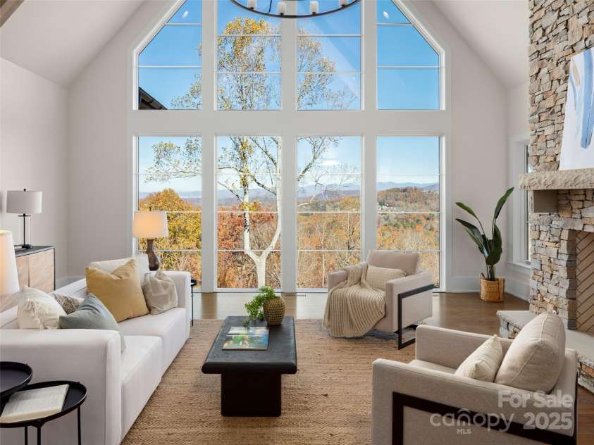 222 Secluded Hills Lane, Arden, NC 28704.  MLS# CAR4319899, YatesRealty ID 1015. 