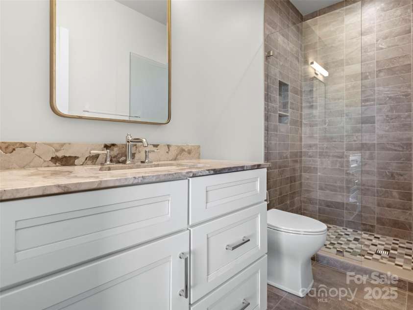 222 Secluded Hills Lane, Arden, NC 28704.  MLS# CAR4319899, YatesRealty ID 1015. 