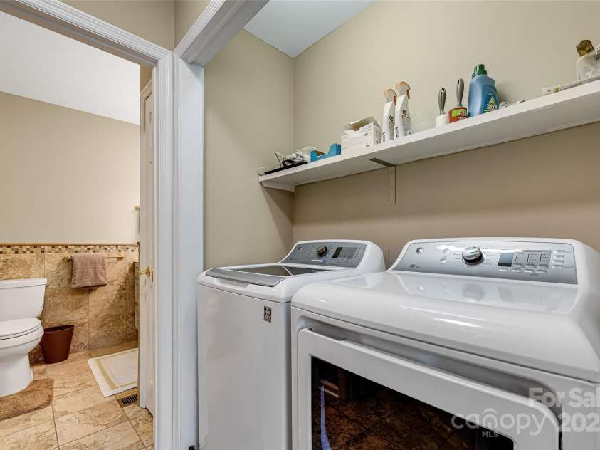 77 Chestnut Street, Tryon, NC 28782.  MLS# CAR4307733, YatesRealty ID 1015. 