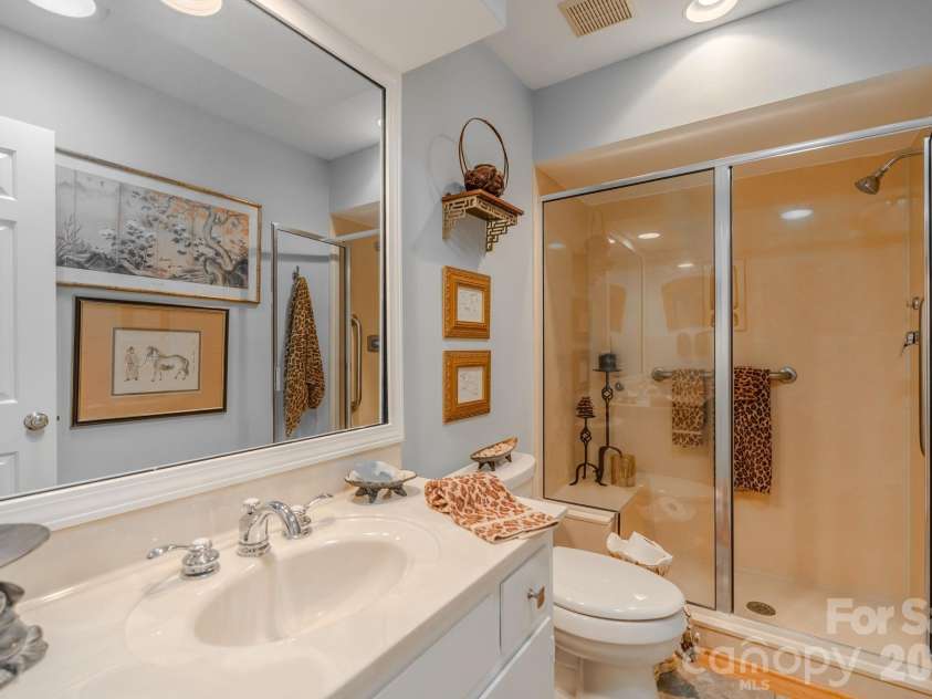 77 Chestnut Street, Tryon, NC 28782.  MLS# CAR4389953, YatesRealty ID 1015. 3rd Guest Bath