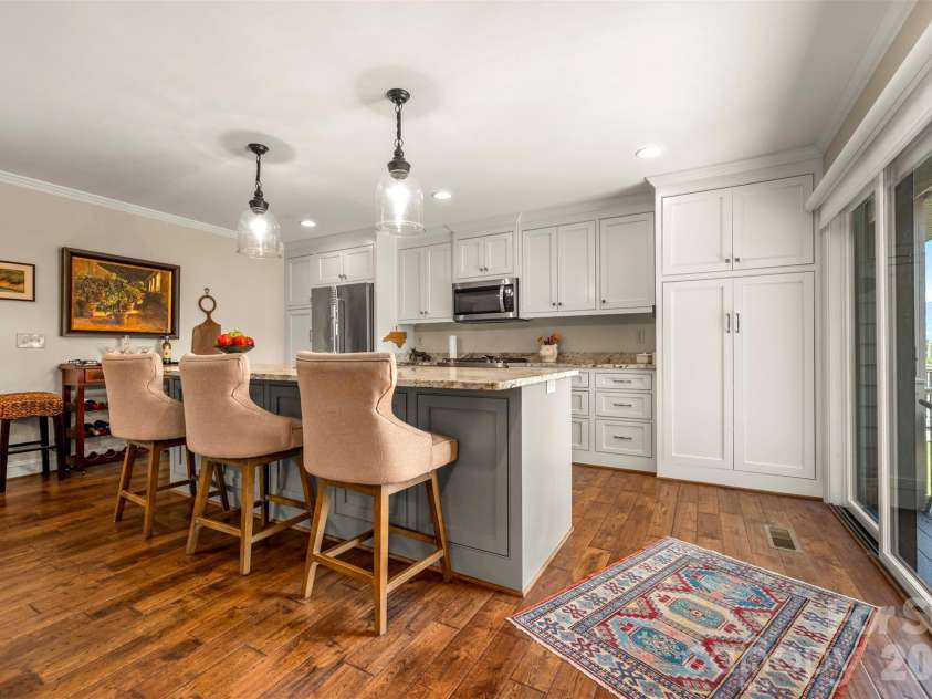 77 Chestnut Street, Tryon, NC 28782.  MLS# CAR4414058, YatesRealty ID 1015. 
