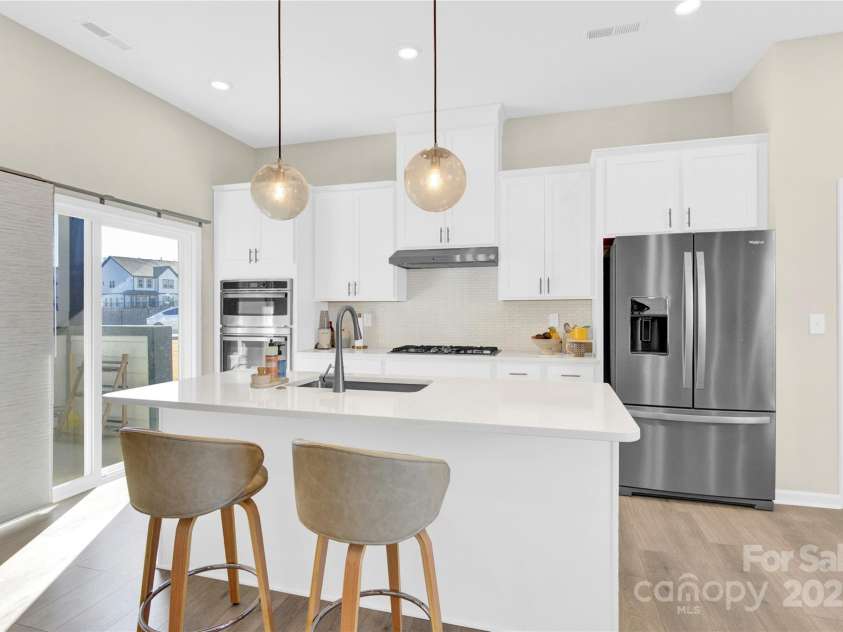 9131 Harwen Lane, Charlotte, NC 28215.  MLS# CAR4216808, YatesRealty ID 1015. 