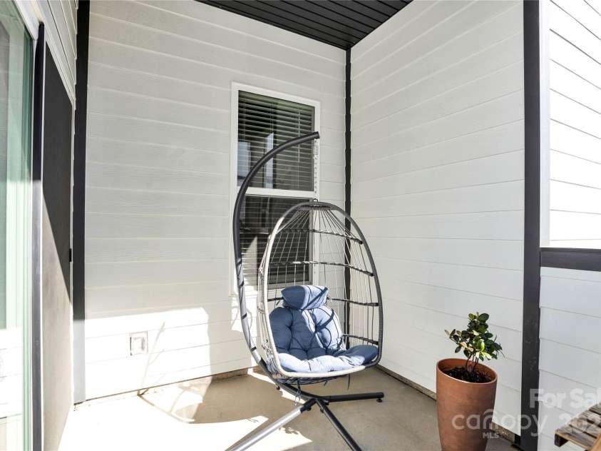 9131 Harwen Lane, Charlotte, NC 28215.  MLS# CAR4216808, YatesRealty ID 1015. 